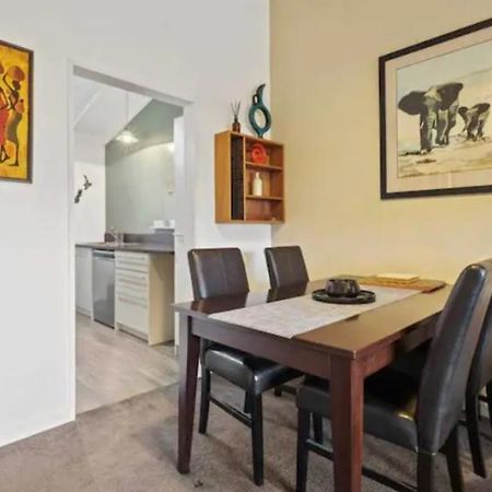 Fantastic Views, Close To Town 2 Bedroom Apartment Distretto di Distretto di Queenstown Esterno foto